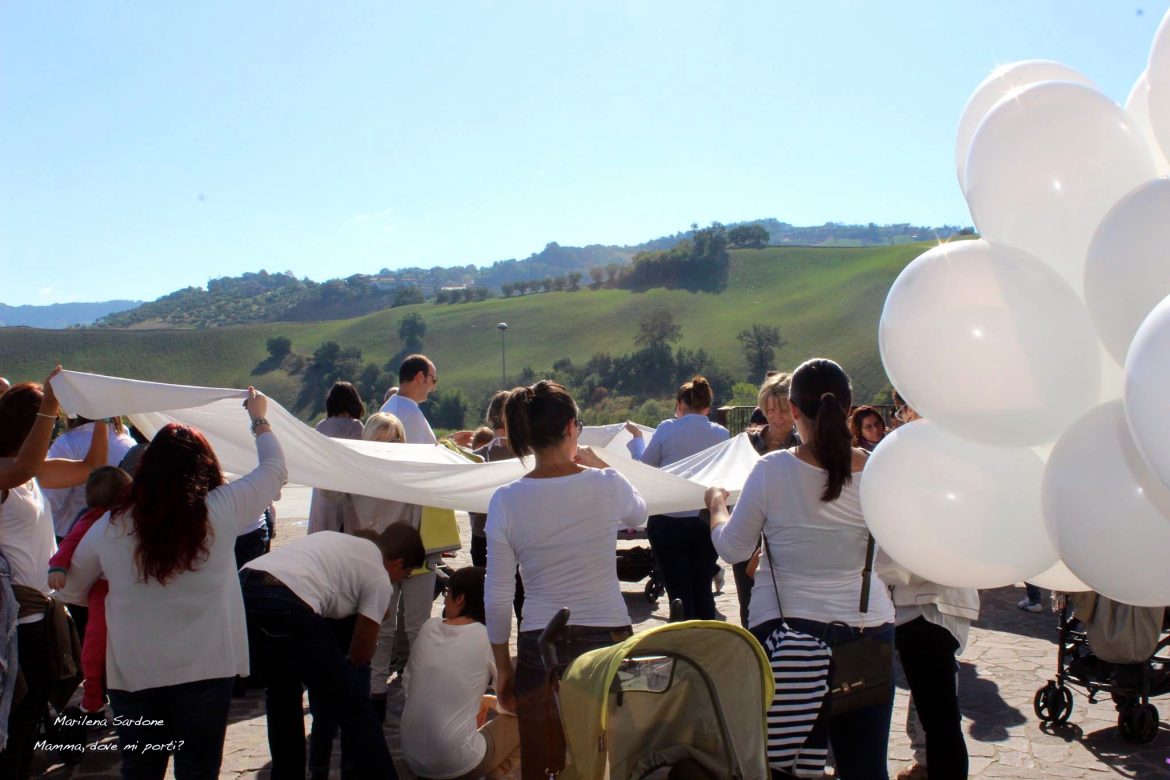 Flash Mob Allattamento Teramo 2015
