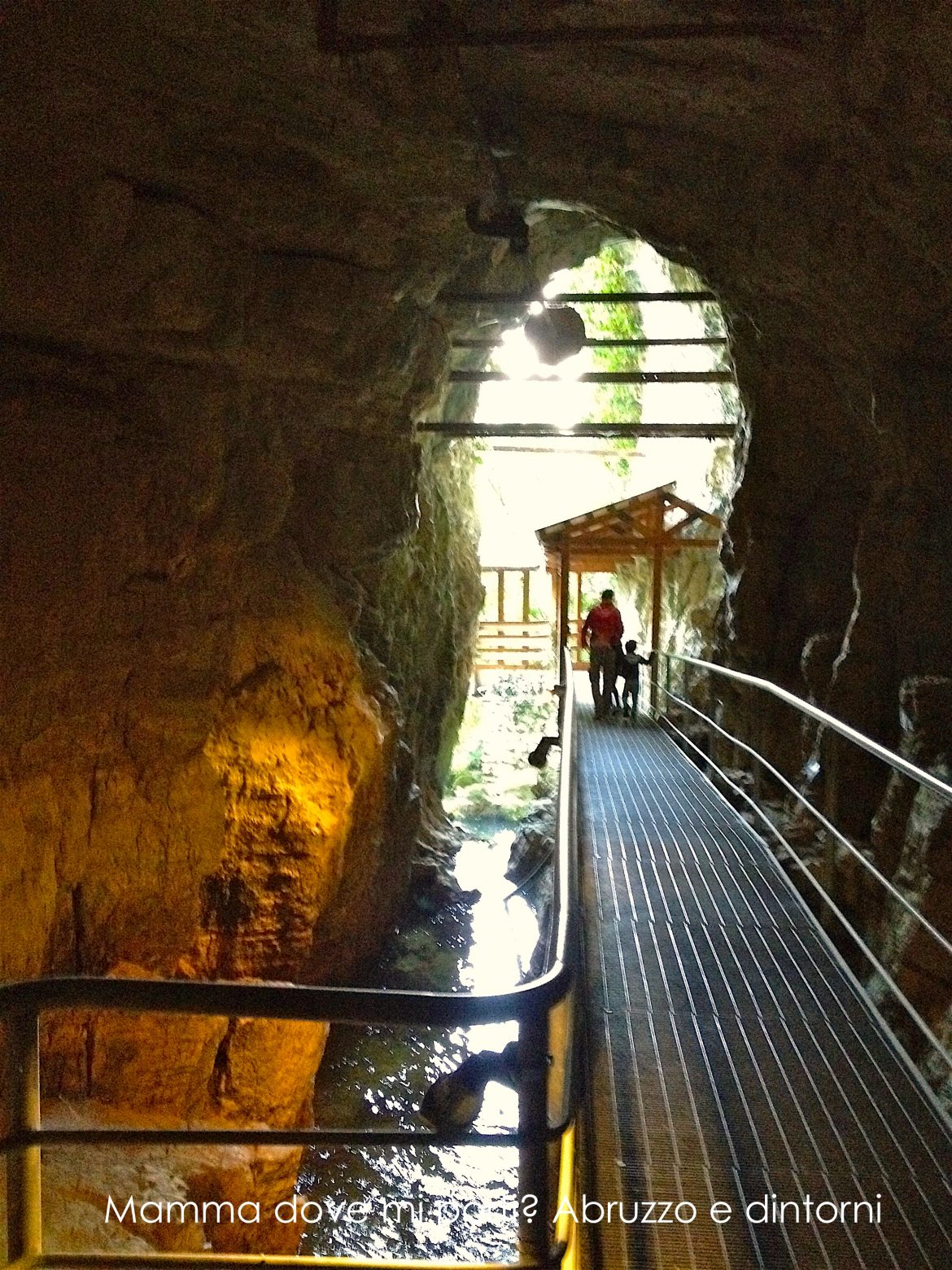 Ti porto alle Grotte di Stiffe a San Demetrio ne’ Vestini (Aq) | Mamma dove mi porti? Abruzzo e dintorni