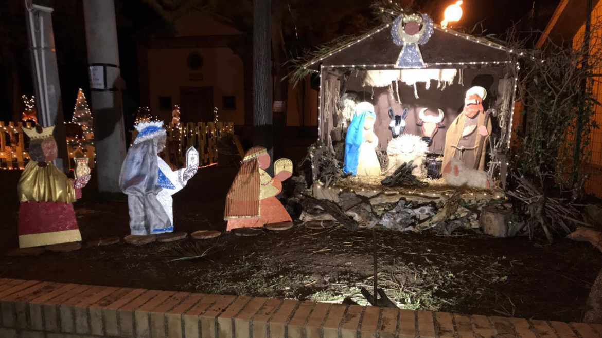 Presepe e Casetta di Babbo Natale a Guzzano di Castellalto