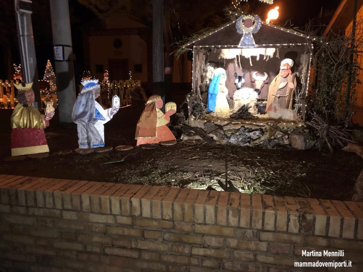 Presepe e Casetta di Babbo Natale a Guzzano di Castellalto