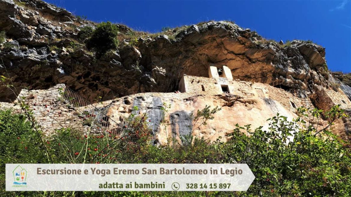 Escursione e yoga Eremo di San Bartolomeo in Legio adatta ai bambini