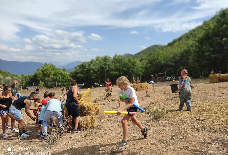 Giochi durante il Ferragosto in Fattoria Valle Magica a Carapelle Calvisio