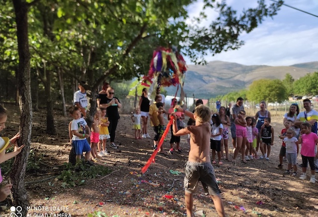 Giochi per tutti durante il Ferragosto in Fattoria Valle Magica a Carapelle Calvisio