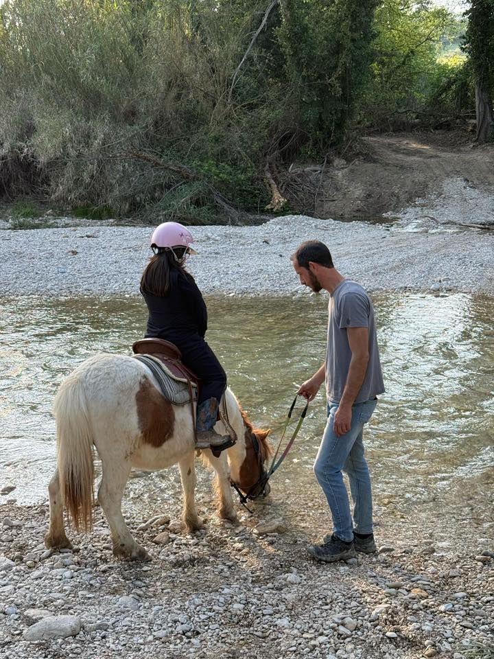 Pony Adventure Park fino al fiume a Bellante